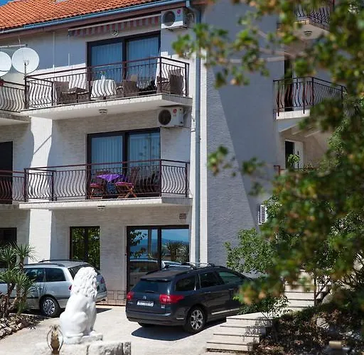 アパート Matkovic ツリクヴェニツァ